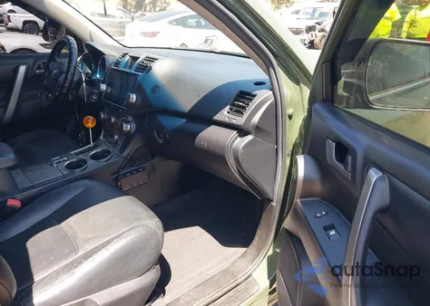 2012 Toyota Highlander Se V6 z USA, uszkodzony, nr VIN 5TDBK3EH7CS148666